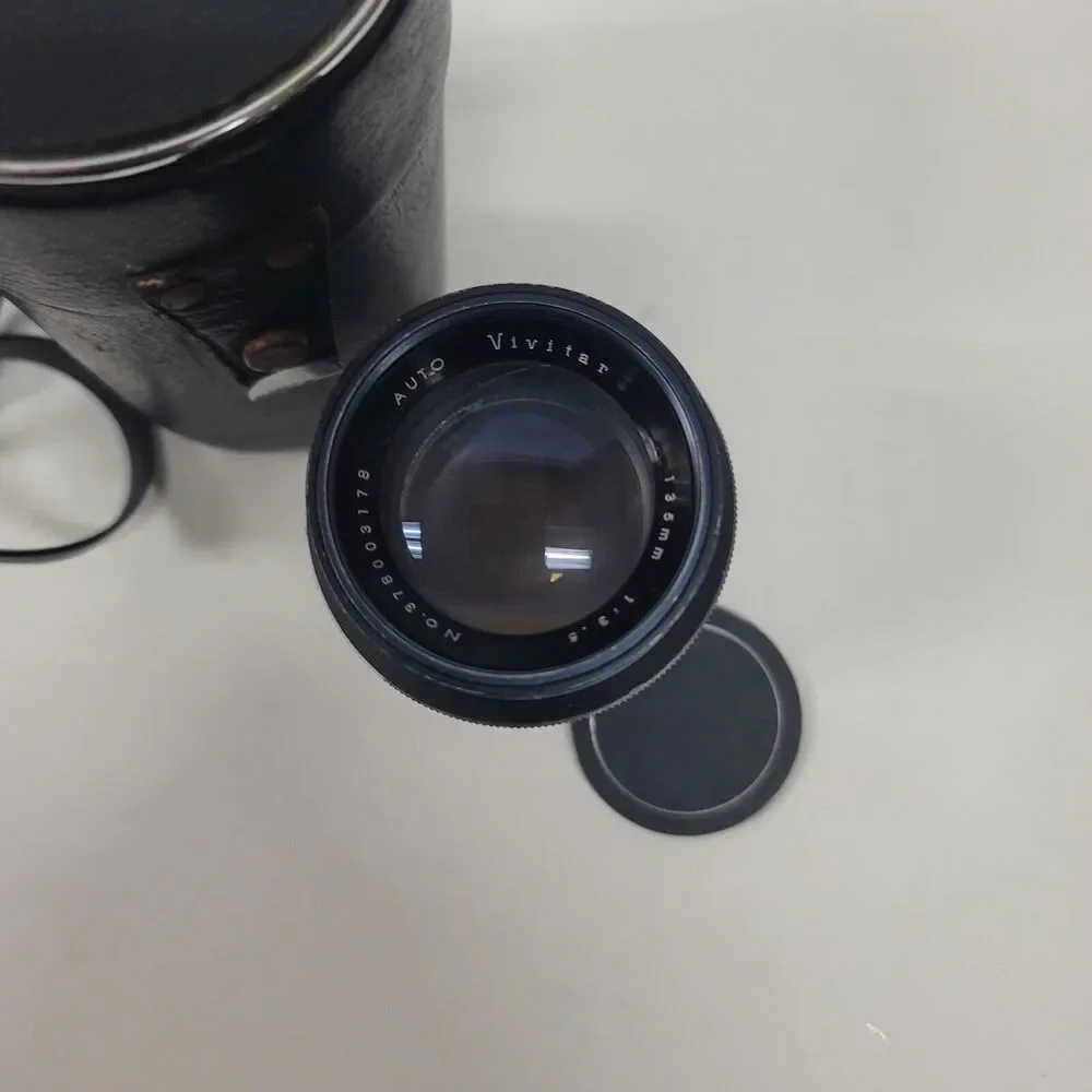 Vivitar 135mm f2.8 Auto MF Telephoto Portrait M42 Screw Mount Lens No. 378003178
